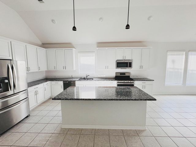 559 Long Beach Bay Dr, Katy, TX 77493