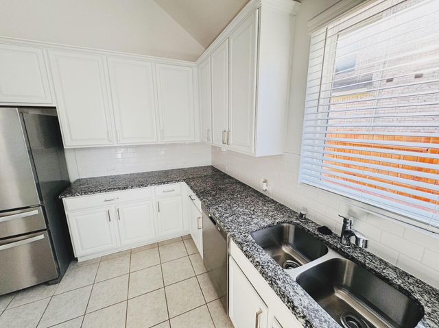 559 Long Beach Bay Dr, Katy, TX 77493