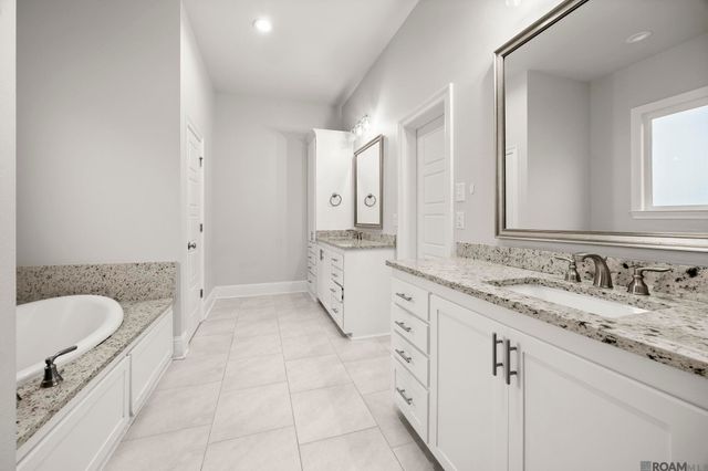 14021 Spalding Way, Baton Rouge, LA 70817