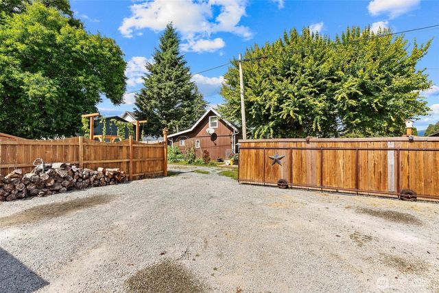 910 Dunlop Street, Sedro Woolley, WA 98284