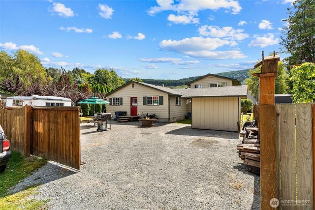 910 Dunlop Street, Sedro Woolley, WA 98284