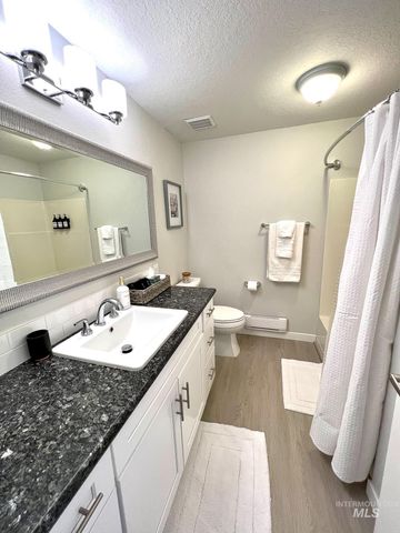 2177-2179 Gekeler Ln, Boise, ID 83706