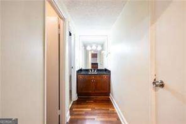 2479 Peachtree Road NE 1509, Atlanta, GA 30305