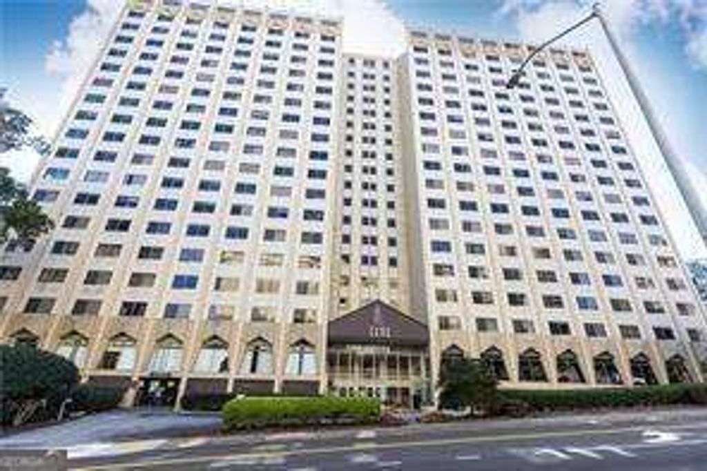 2479 Peachtree Road NE 1509, Atlanta, GA 30305