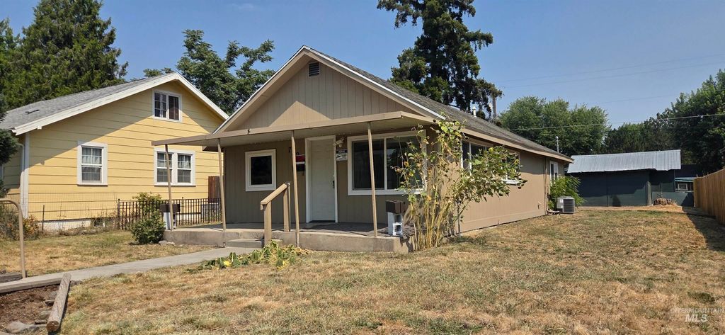 729 4th, Clarkston, WA 99403 photo 2