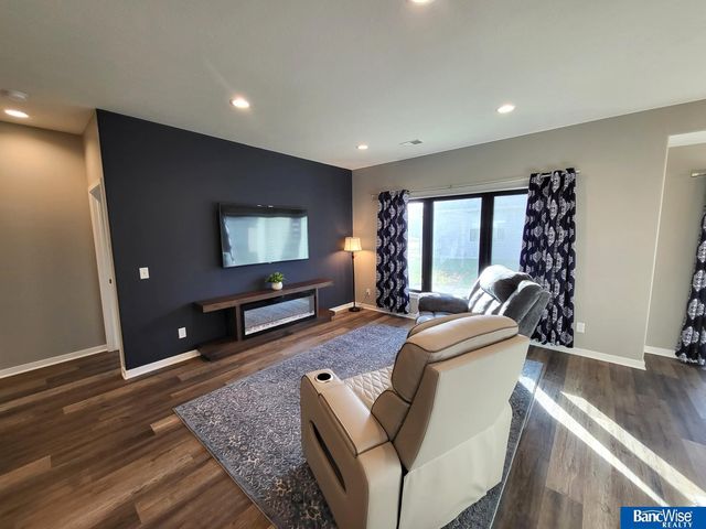 3023 N Howard Street, Fremont, NE 68025