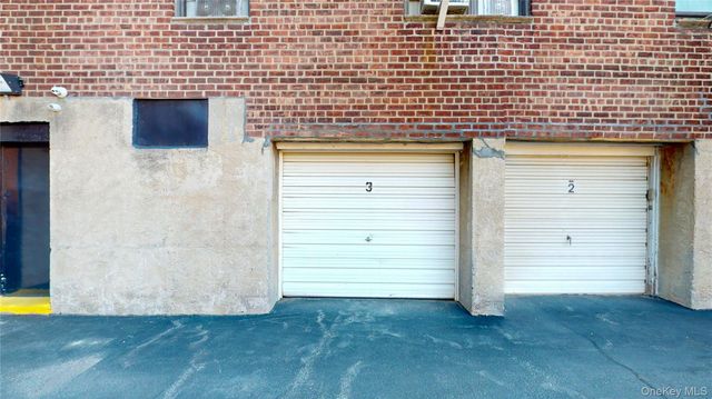 52-21 39th Road 2A, Woodside, NY 11377