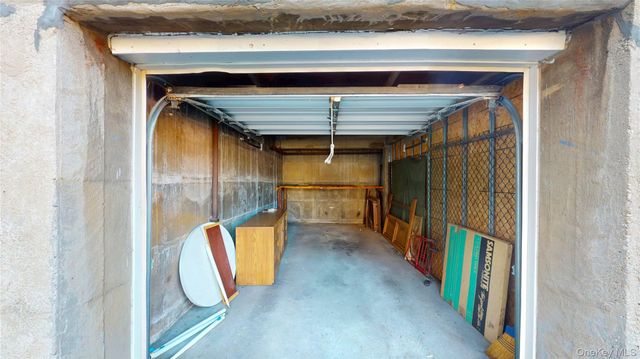 52-21 39th Road 2A, Woodside, NY 11377