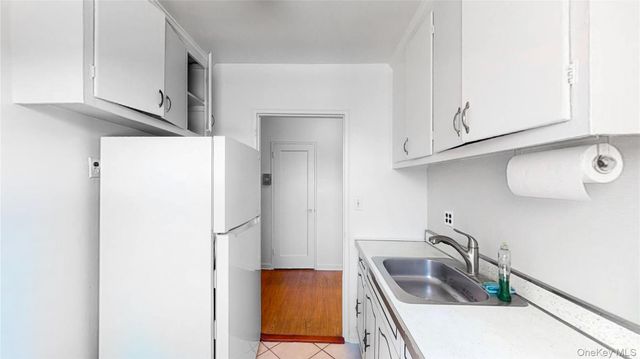 52-21 39th Road 2A, Woodside, NY 11377