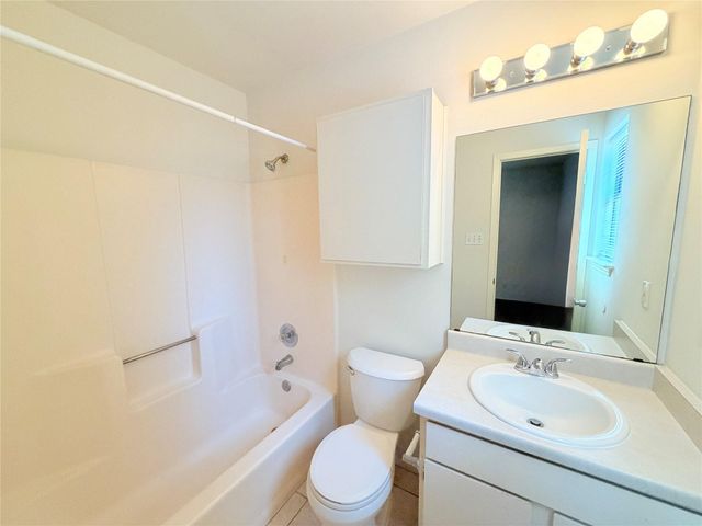 405 Parkhill CV, Round Rock, TX 78664