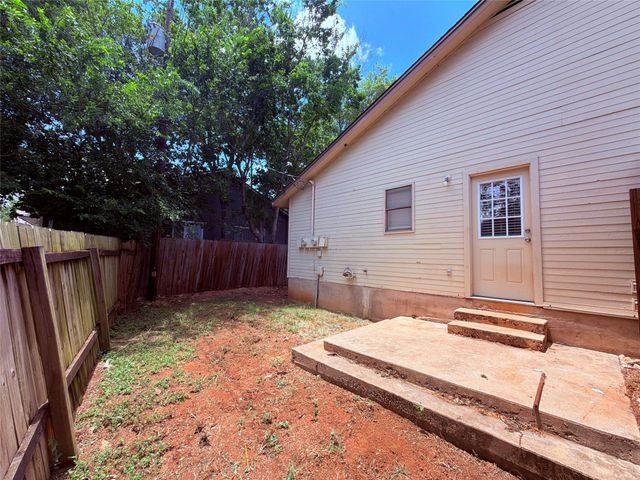 405 Parkhill CV, Round Rock, TX 78664
