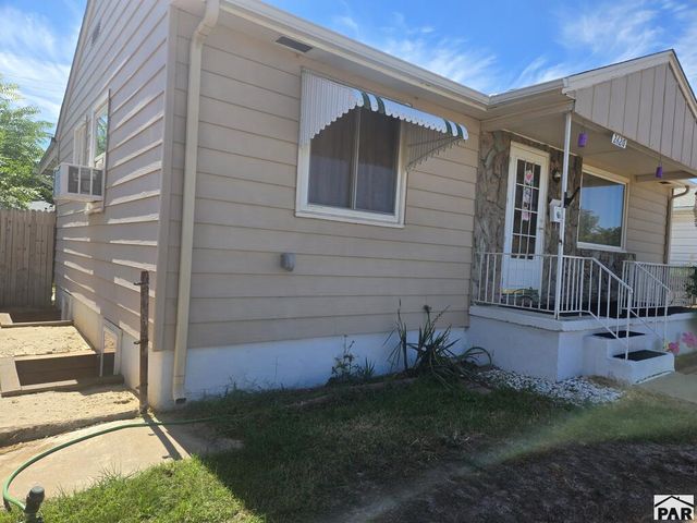 2420 Dahlia Lane, Pueblo, CO 81004