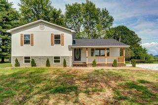 7208 North Farm Road 133, Springfield, MO 65803