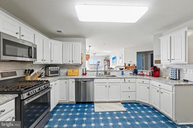 35 BAYSIDE DR, Somers Point, NJ 08244