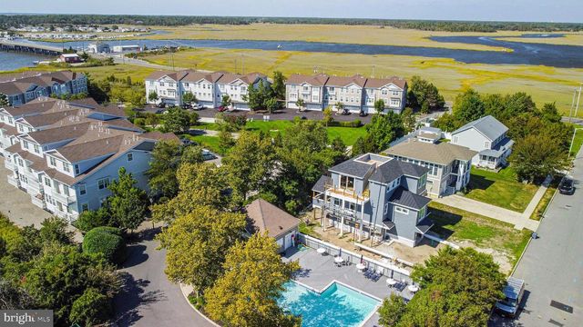 35 BAYSIDE DR, Somers Point, NJ 08244