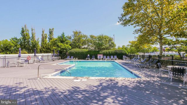 35 BAYSIDE DR, Somers Point, NJ 08244