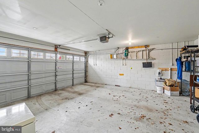 35 BAYSIDE DR, Somers Point, NJ 08244