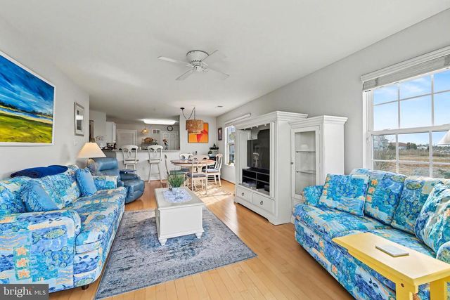 35 BAYSIDE DR, Somers Point, NJ 08244