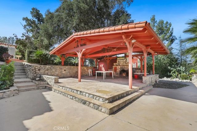 1804 Valle Vista, Redlands, CA 92373