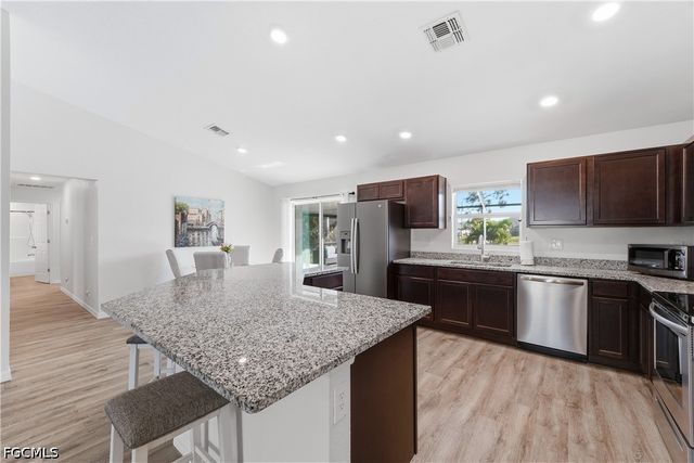 2714 NW 22nd TER, Cape Coral, FL 33993
