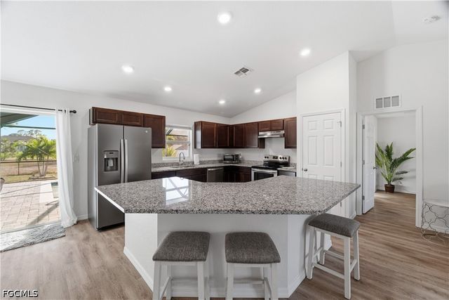 2714 NW 22nd TER, Cape Coral, FL 33993
