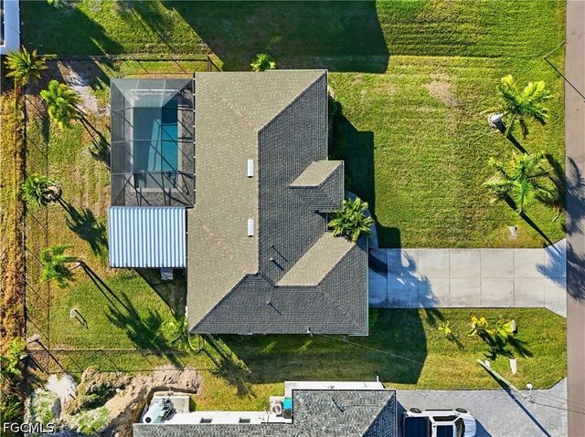 2714 NW 22nd TER, Cape Coral, FL 33993