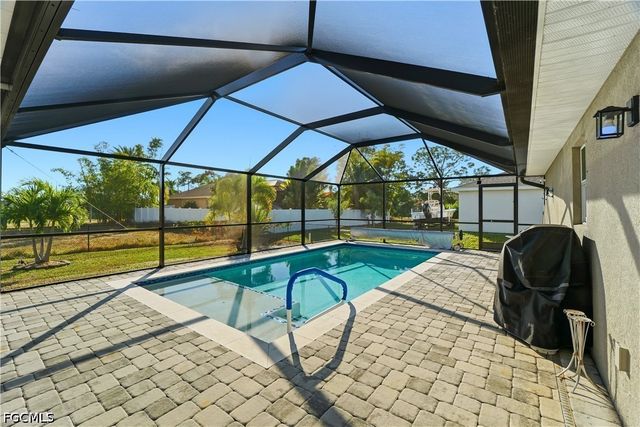2714 NW 22nd TER, Cape Coral, FL 33993