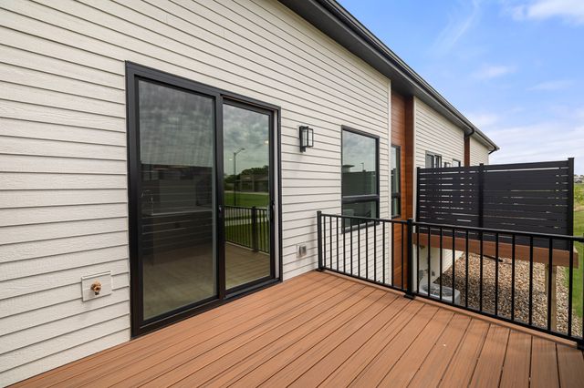 9365 Brooks Place, Norwalk, IA 50211