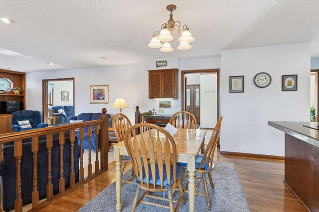 11362 Burr Ridge Lane, Eden Prairie, MN 55347