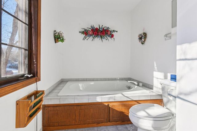 11362 Burr Ridge Lane, Eden Prairie, MN 55347