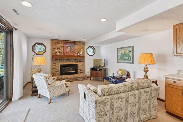 11362 Burr Ridge Lane, Eden Prairie, MN 55347