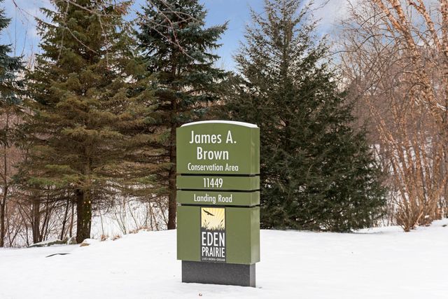 11362 Burr Ridge Lane, Eden Prairie, MN 55347