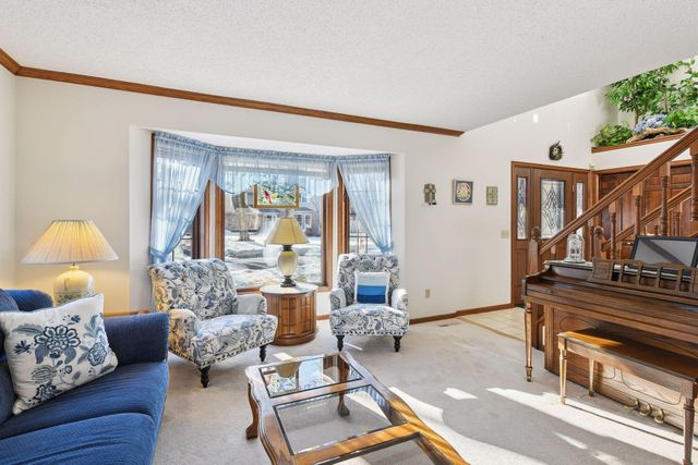 11362 Burr Ridge Lane, Eden Prairie, MN 55347