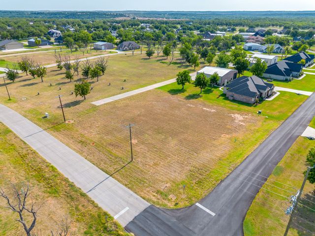 5001 Piper Drive, Granbury, TX 76049