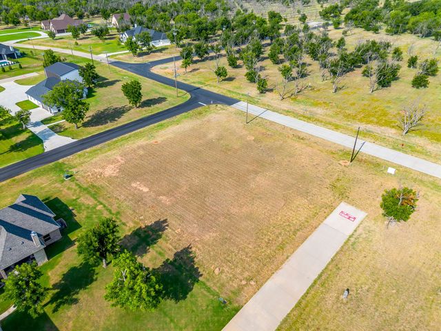 5001 Piper Drive, Granbury, TX 76049