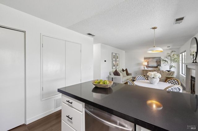 50 Hector Ln, Novato, CA 94949