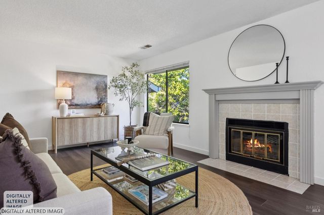 50 Hector Ln, Novato, CA 94949