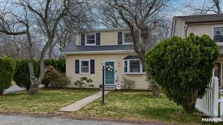 37 South Road, Wayne, NJ 07470