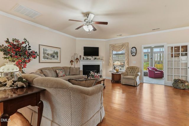 522 Sippihaw Oaks Drive, Fuquay Varina, NC 27526