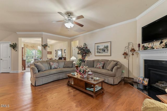 522 Sippihaw Oaks Drive, Fuquay Varina, NC 27526