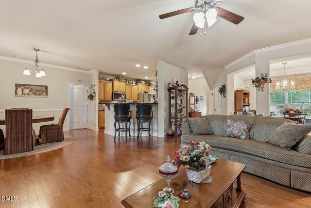 522 Sippihaw Oaks Drive, Fuquay Varina, NC 27526
