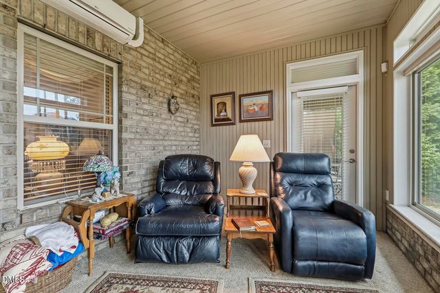 522 Sippihaw Oaks Drive, Fuquay Varina, NC 27526
