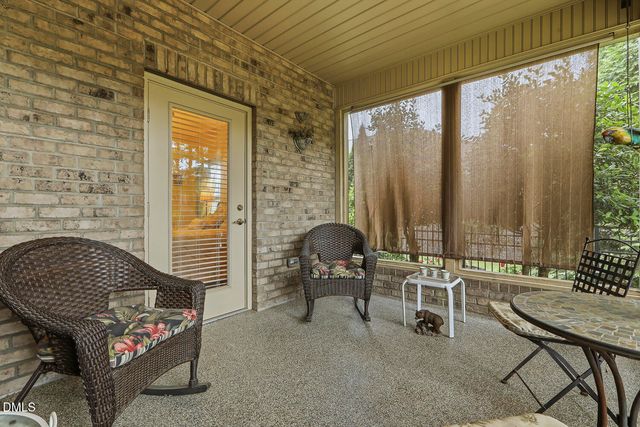 522 Sippihaw Oaks Drive, Fuquay Varina, NC 27526