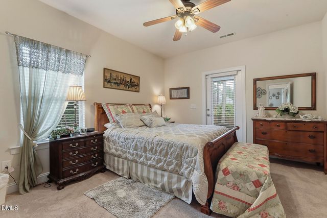 522 Sippihaw Oaks Drive, Fuquay Varina, NC 27526