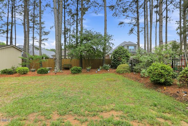 522 Sippihaw Oaks Drive, Fuquay Varina, NC 27526