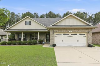 522 Sippihaw Oaks Drive, Fuquay Varina, NC 27526