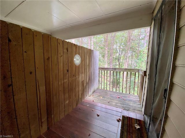 21 Meadowood Glen Way D, Greensboro, NC 27409