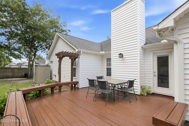 5121 Woods Edge Road, Wilmington, NC 28409