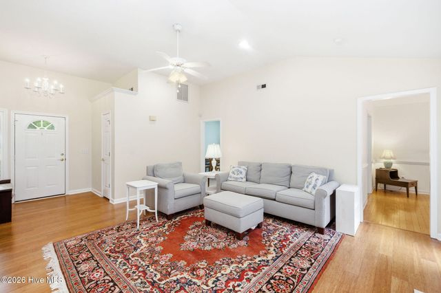 5121 Woods Edge Road, Wilmington, NC 28409