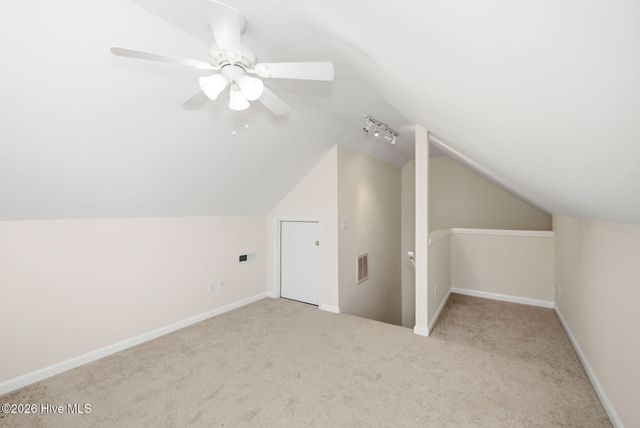 5121 Woods Edge Road, Wilmington, NC 28409